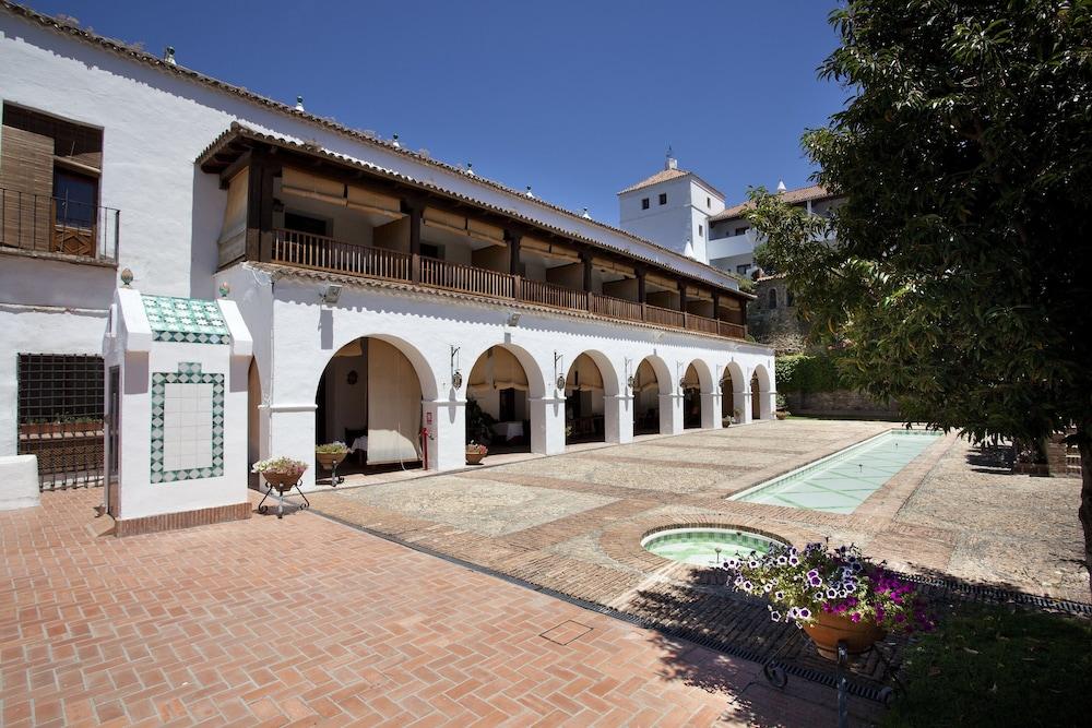 Parador De Guadalupe Гвадалупе Экстерьер фото